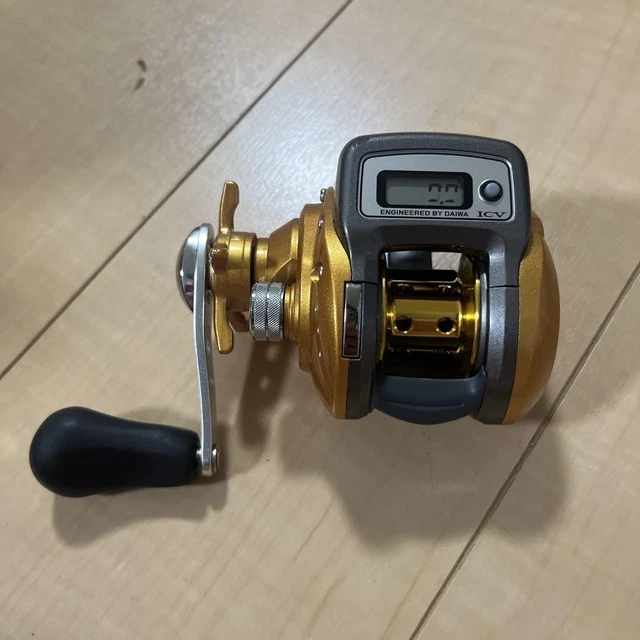 DAIWA ITZ ICV 150L Casting Reel, Small Damage, LCD Number