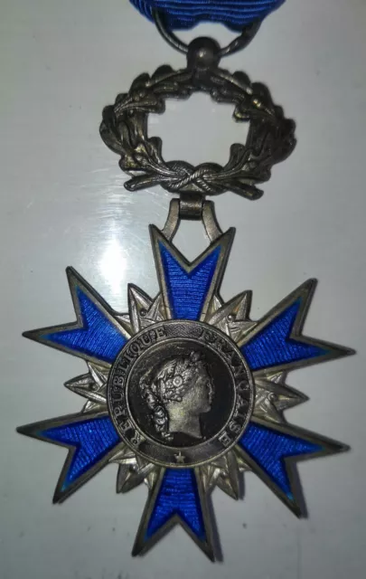 RARE Chevalier de l'ordre national du mérite, ONM, de luxe, argent AB et MDP...