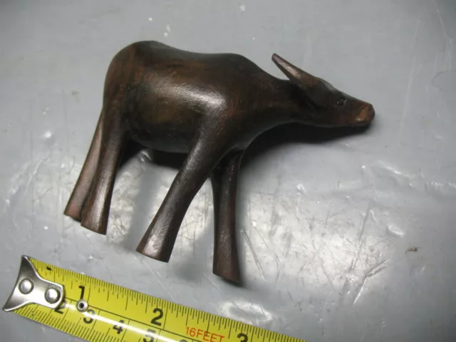 Hand  Carved  Hardwood    Buffalo   3.5''   Vintage  Original 2