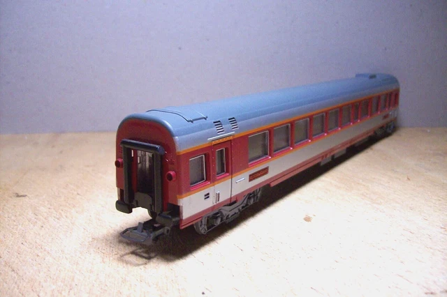TRAIN HO JOUEF : VOITURE RESTAURANT "GRAND CONFORT" Livré OCCASION (sans boite)