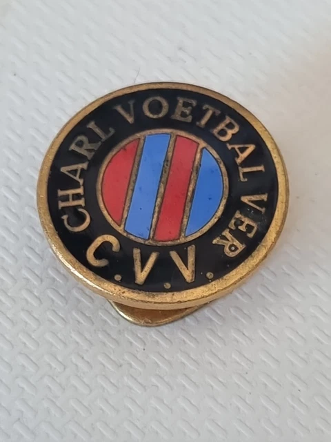 Ancien Insigne De Football – Collection – Émail – Occasion