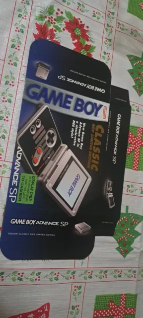 NINTENDO RETAIL DISPLAY NES Edition Game Boy Advance SP Box.
