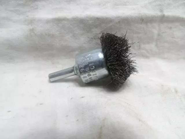 Pferd EDP 82927 1-1/2" Circular End Brush .008 CS Wire 1/4" Shaft 14,000 RPM's