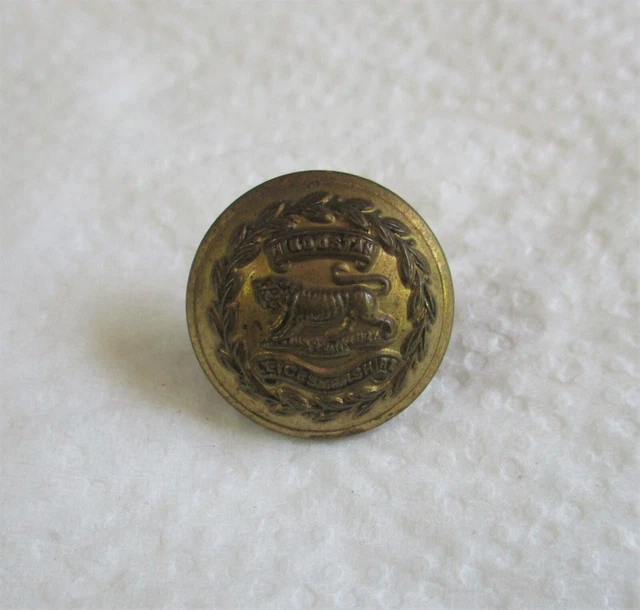 BRITISH ARMY&LEICESTERSHIRE REGIMENT BRASS BUTTON" (Small, 19mm, WW1