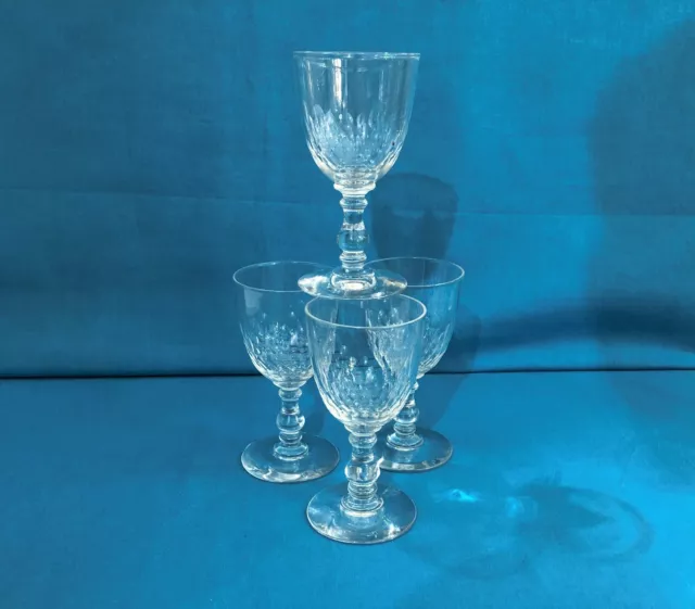 4 verres en cristal de BACCARAT modèle RICHELIEU 10,5cm Ecailles Porto Vin blanc