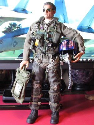 top gun maverick figure