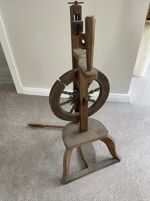 ANTIK um 1880 - Spinnrad - zur Dekoration aus Holz - Dachbodenfund aus Nachlass