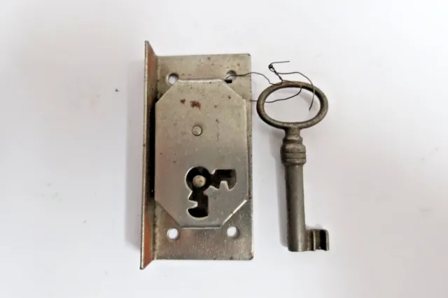 Möbel Einbauschloss Antik m. Schlüssel Möbelschloss Kommode Dornmaß 16 mm Rechts