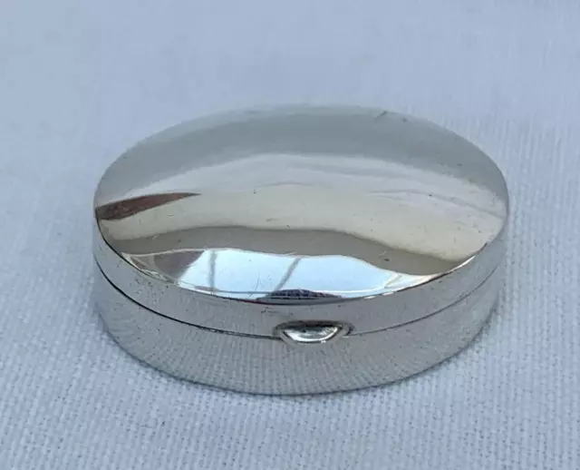Scatola pillola ovale argento sterling.