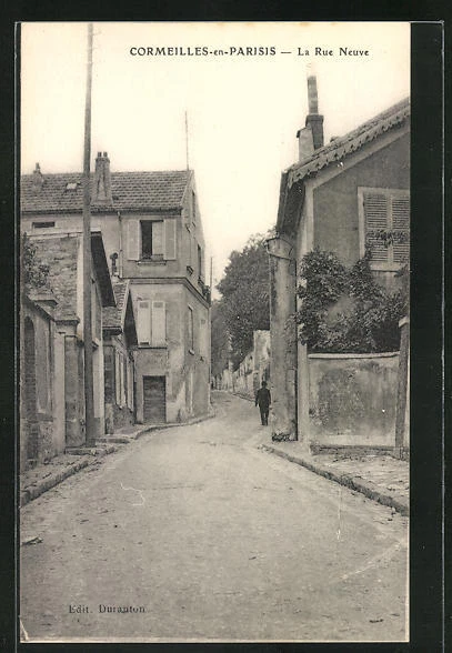 CPA Cormeilles-en-Parisis, La Rue Neuve, vue de la rue