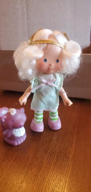 vintage strawberry shortcake angel cake doll