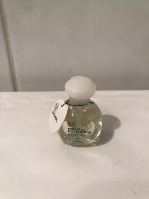 The body shop top white musk perfume oil