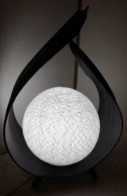 Lampe Abat-Jour En Feuille de Coco Fermée Noire Boule de