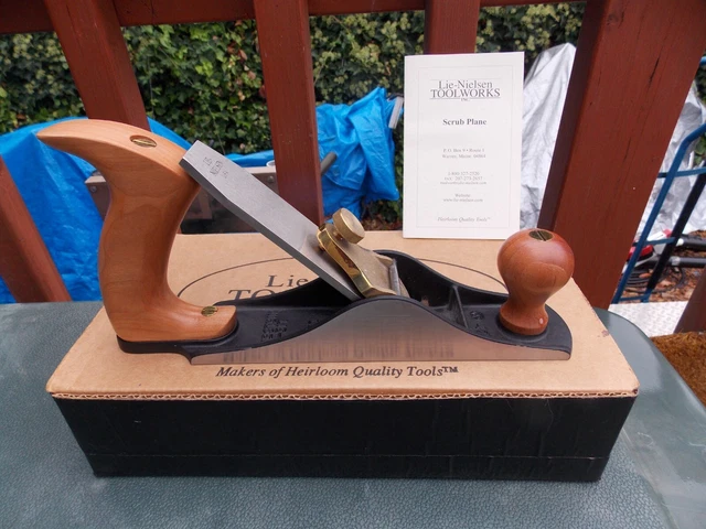 Lie-Nielsen  40 1/2 Scrub Plane  W/Box