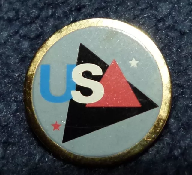 USA  rund goldenner Rand  Dreieck PIN Top!