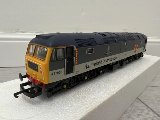 Detailed Pipes, Cables and Steps for a Class 42 Warship Locomotive - O – West Hill Wagon Works