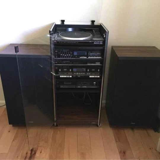 VINTAGE FISHER STEREO Tower (Receiver, Timer, Cassette player, Radio