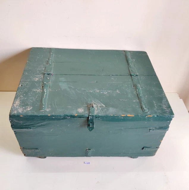 Vintage Old Handcrafted Handpainted Wooden Box Rare Decorative Collectible W309