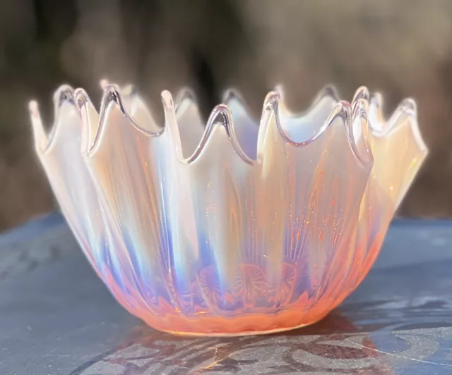 Vtg Fostoria Heirloom Pink Opalescent Fluted Hanky Bowl Crimped Art Glass Vase