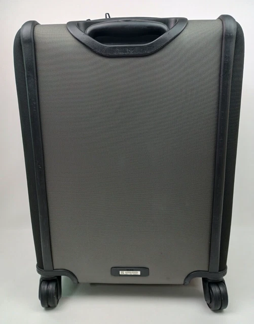 Tumi Alpha 3 Grey Continental Expandable 4 Wheeled Carry-On 117162 2203061ALY3E 3