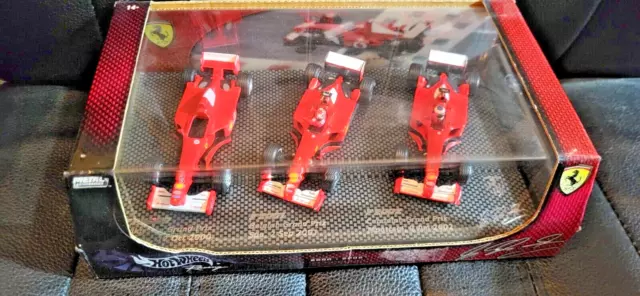Hot Wheels Ferrari 3er Set F2000,F2001,F2002 Schuhmacher  1:43 mit OVP