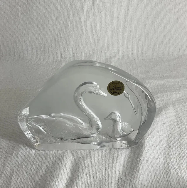 Cristal d'Arques Art Glass Lead Crystal Paperweight Swan & Baby Figurine France