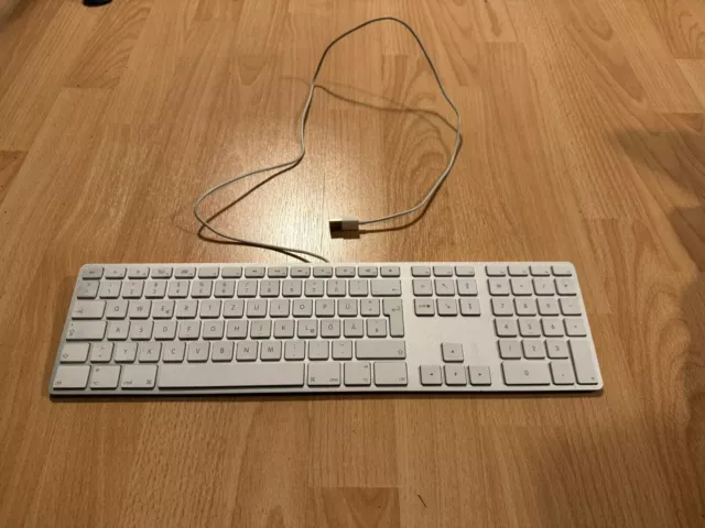 Apple Wired Keyboard USB A1243