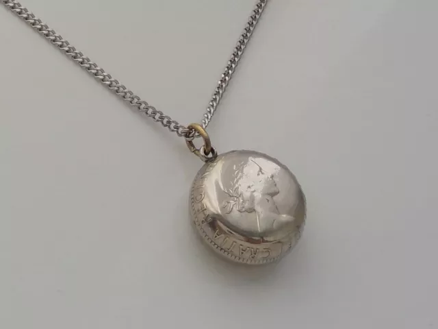 Rare Vintage 1965 Queen Elizabeth ll Sixpence Coin Orb Necklace "Not Silver"