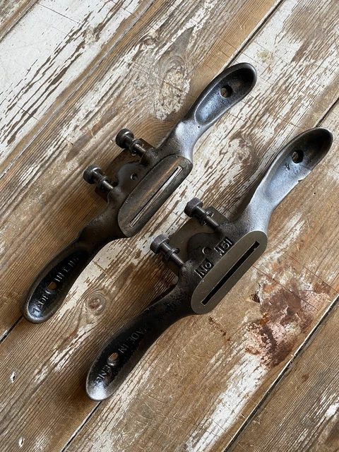 2x Vintage Stanley Spoke Shaves (1x no 151 flat, 1x curved) 2