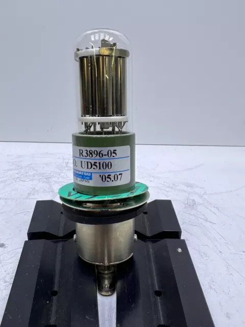 Hamamatsu R3896-05 Photomultiplier Tube Side-On PMT with Socket