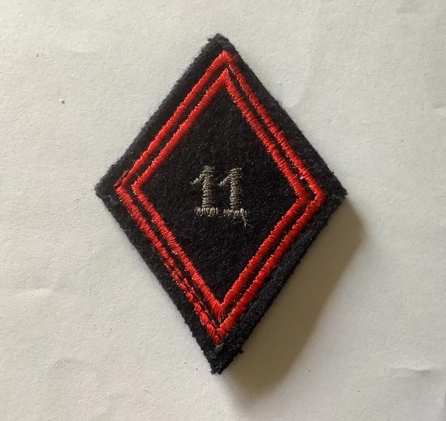 insigne tissu losange modele 45 cavalerie 4° RCA Regiment