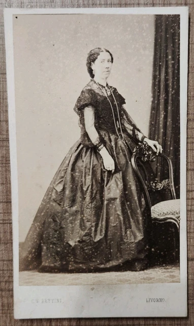 CDV 1860. Béatrix d'Albignac future Mme Adrien Lefèbvre de Ladonchamps