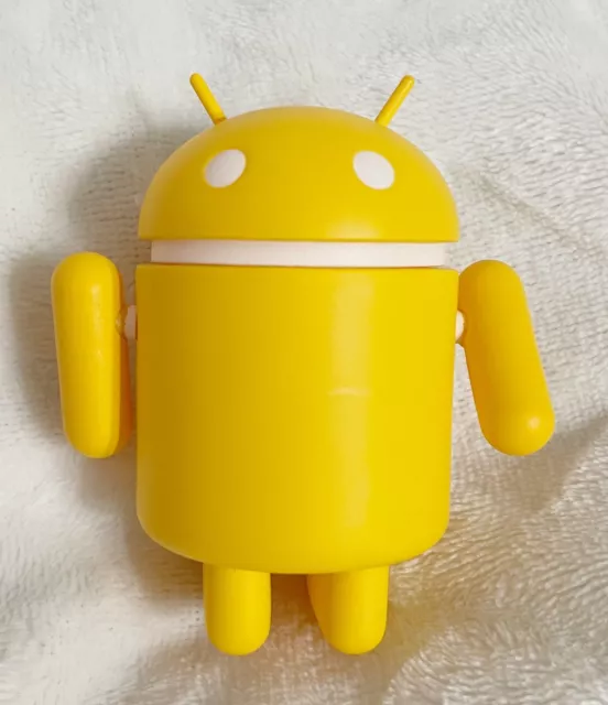 Android, Mascot Robot Yellow PVC Mini Figure, 1.75 x 2.75 Inches