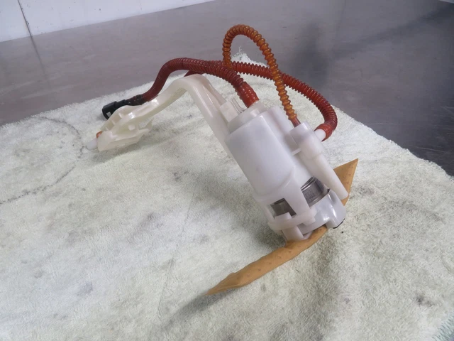 Eb1202 2009 09 Harley-Davidson Road Glide Fltr Fuel Pump