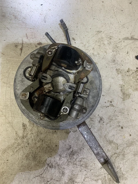 46 47 48 49 JOHNSON outboard 5hp Sea Horse TD20 ignition coil plate points rotor