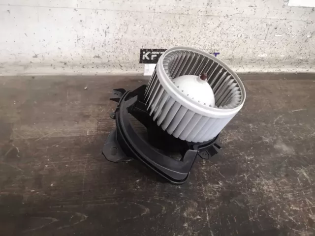 moteur du ventilateur de chauffage Opel Combo D 5D3330100 1.6CDTi 77kW A16FDH 27