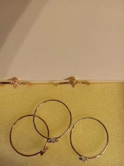 Stella & Dot 5 Moraley Flower stacking Rings New In Original Box Size 9 Stella & Dot 5 Moraley Flower stacking Rings New In Original Box Size 9