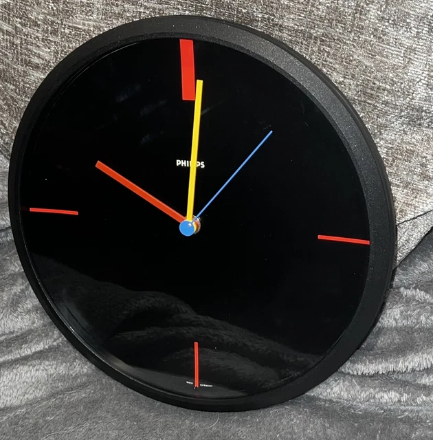 PHILIPS HR5691 VINTAGE 1970's 1980's Analogue Clock, West Germany