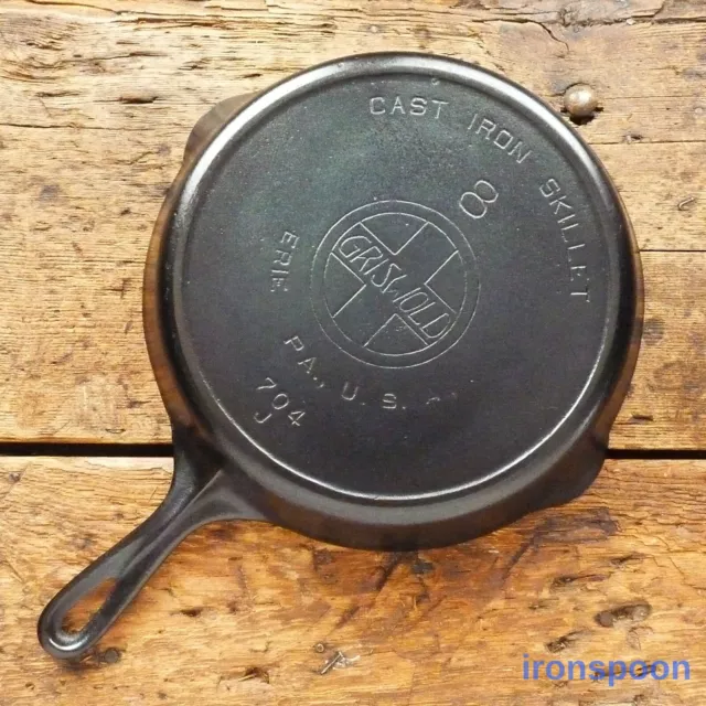 Antique GRISWOLD Cast Iron SKILLET Frying Pan # 8 LARGE SLANT LOGO - Ironspoon