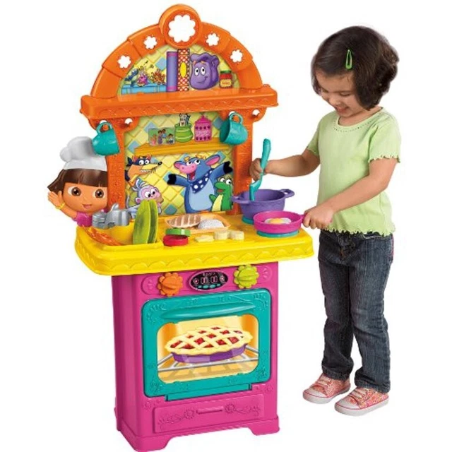 Fisher Price Dora the Explorer: Sizzling Surprises Talking Kitchen NIB