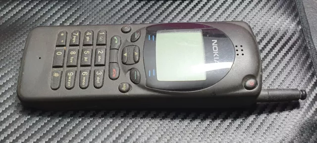 Nokia 2110 NHE-4NX Telephono cellulare vintage in mattoni