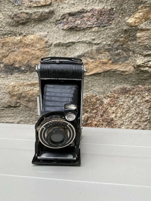 Ancien Appareil Photo A Soufflet Kodak Junior 620