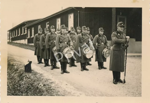 Foto WK II Wehrmacht 10 Panzerdivision Soldaten Musik Korps Parade K1.99