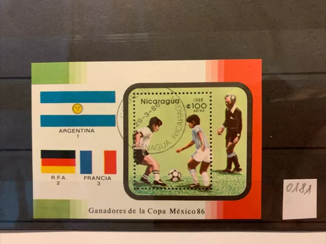 Briefmarkenblock, Nicaragua, Fußball, 1986, Block, gestempelt auf Steckkarte