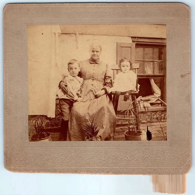 c1890s Grandmother w/ Grandchildren Cabinet Card Still Life Photo Outdoors 2H
