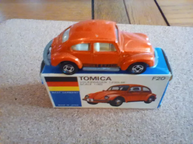 Tomica (Tomy) Volkswagen Beetle1200LSE 1/60scale 1977 in original box