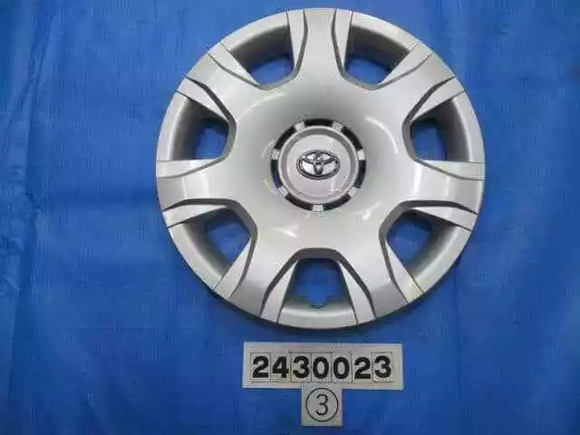 TOYOTA Hiace 2015 CBF-TRH200V Wheel Cover 4260226040 [Used] [PA97696079]
