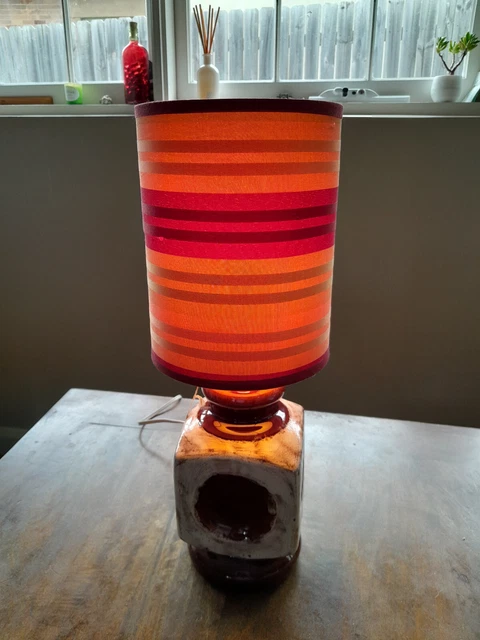 VINTAGE MID CENTURY Australian Pottery Lamp And Shade 49.00