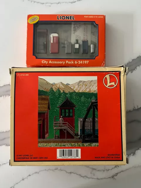 Lionel City Accessory Pack & Watchman Shanty (Both NIB) 6-24197 & 6-12733