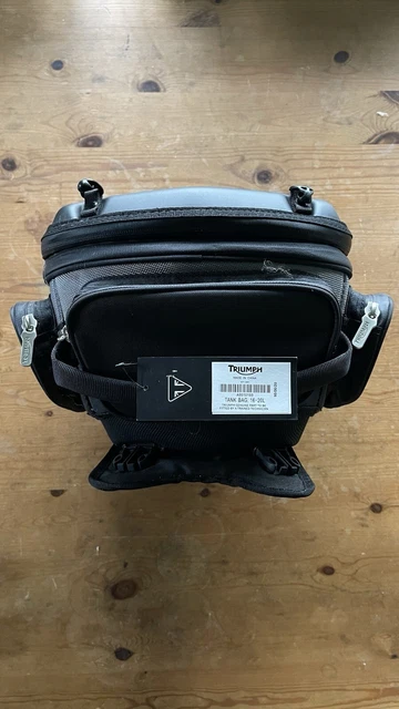 TRIUMPH TANK BAG 15 20L A9510104 new with tags RRP 163 65.00 PicClick UK